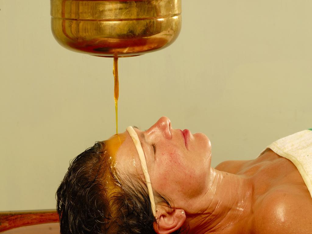 Abad Harmonia Ayurvedic Beach Resort Kovalam Kültér fotó