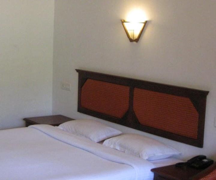 Abad Harmonia Ayurvedic Beach Resort Kovalam Kültér fotó
