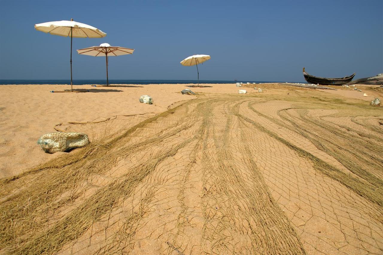 Abad Harmonia Ayurvedic Beach Resort Kovalam Kültér fotó